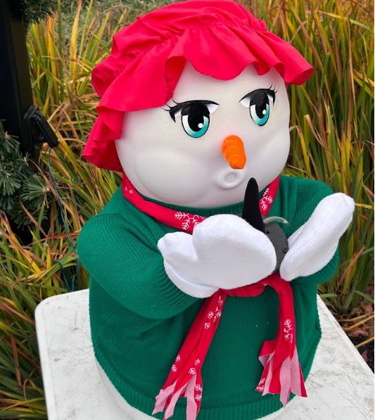SnowWoman Snow Machine